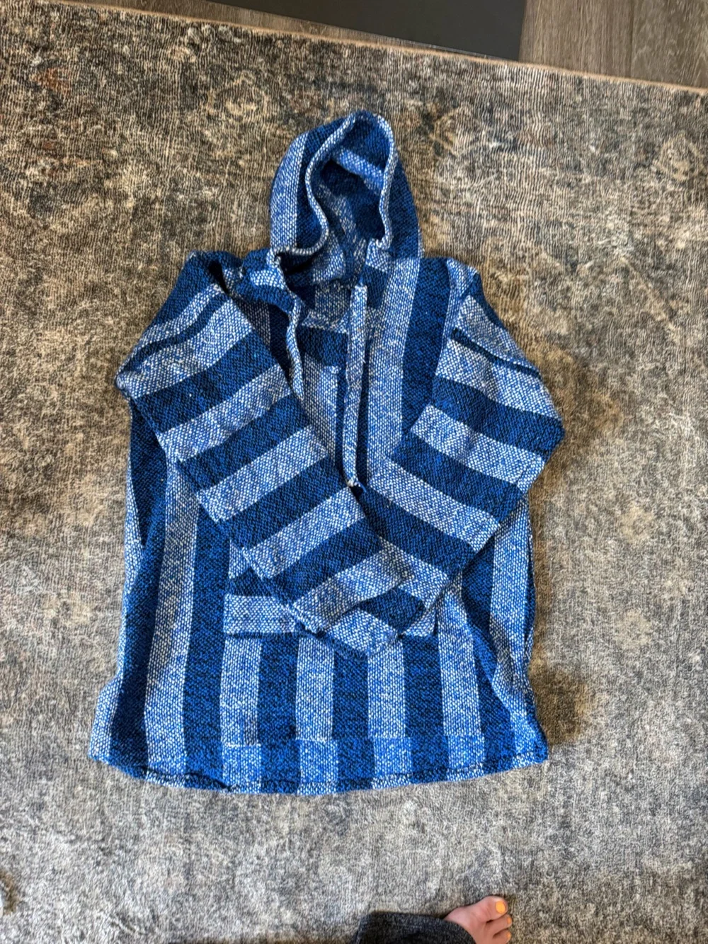 Men's Blue Striped V Hoodie Sweater - Casual Knit Pullover